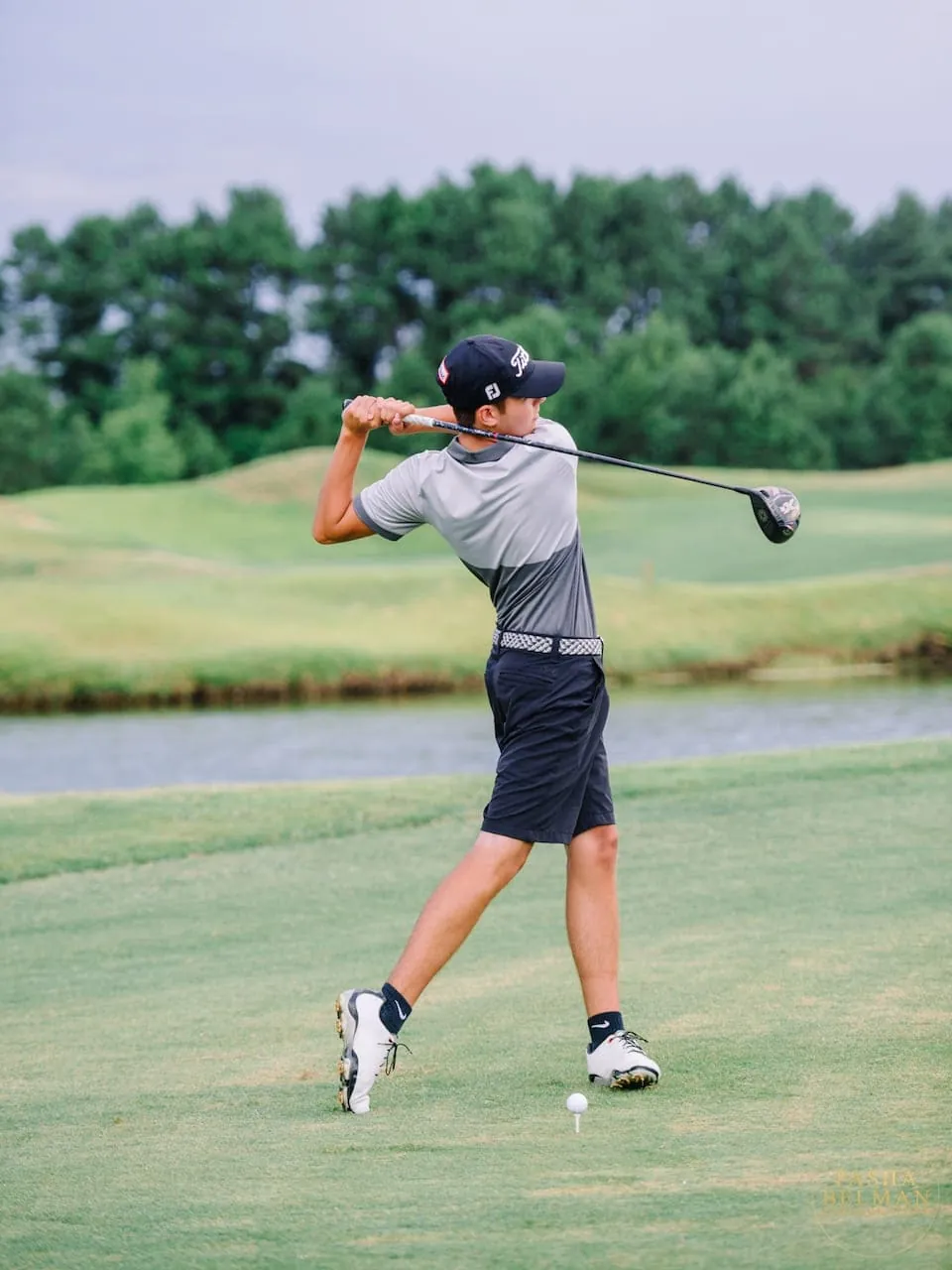 Boy Senior Pictures | High School Senior Photography for Guys in Myrtle Beach and South Carolina-5