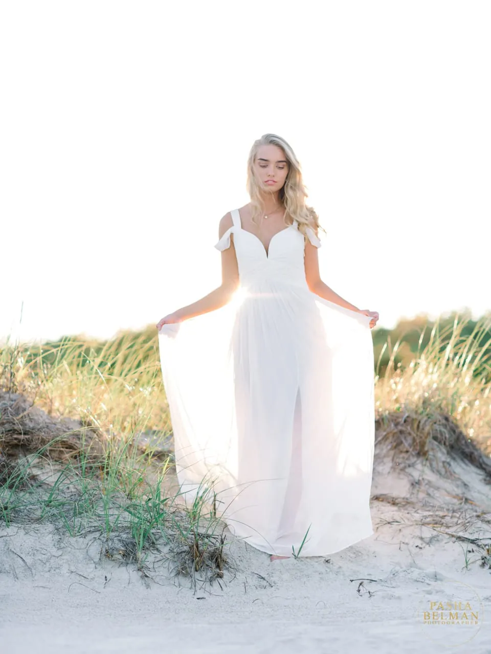 Senior portrait poses at Myrtle Beach SC by Pasha Belman Photography