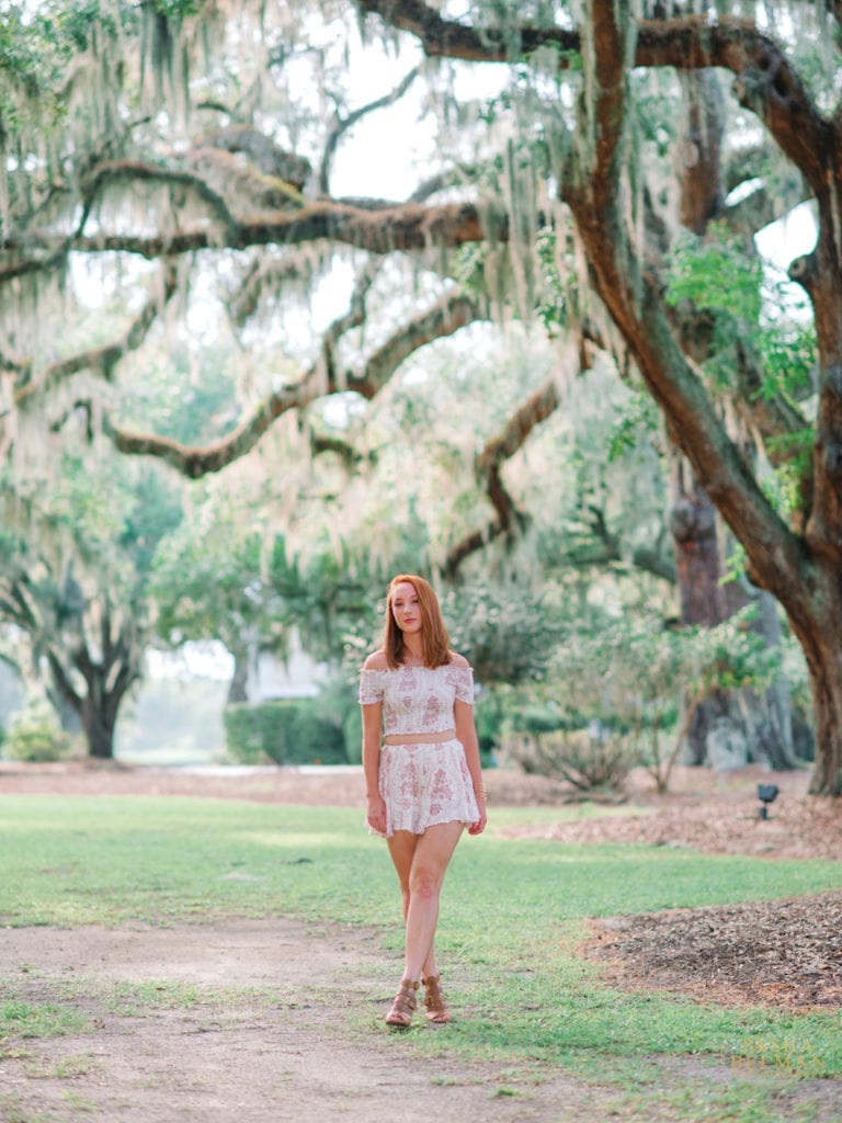 Creative South Carolina Senior Pictures with Spanish Moss