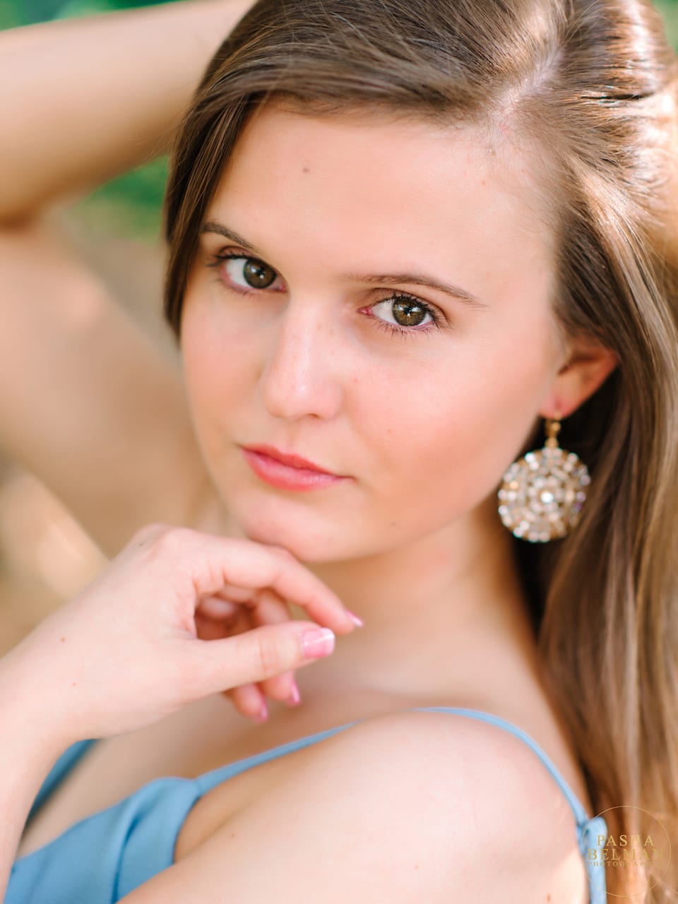 Top Model Poses and Ideas for Senior Pictures