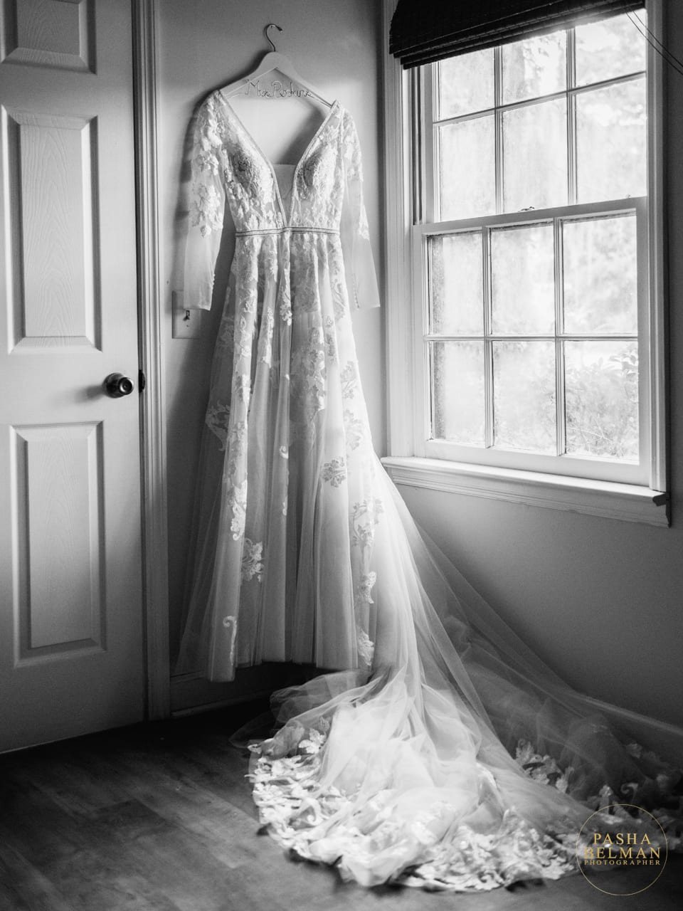 Wedding Photography at Magnolia Plantation & Gardens - by top Charleston Wedding Photographer Pasha Belman