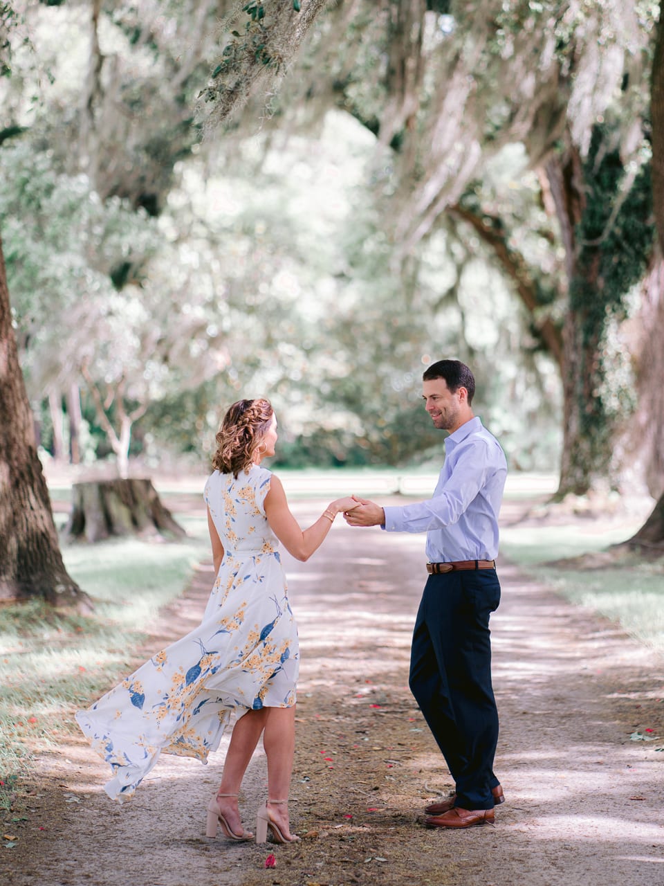Engagement Pictures at Mansfield Plantation - Engagement Photography in Charleston SC