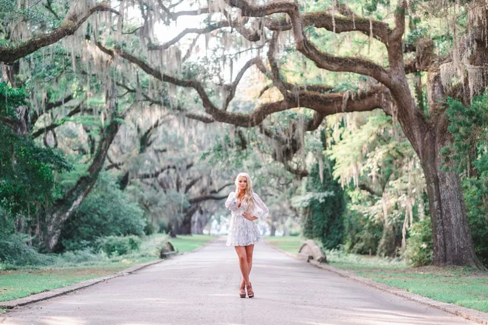 College of Charleston graduation photos at Rainbow Row