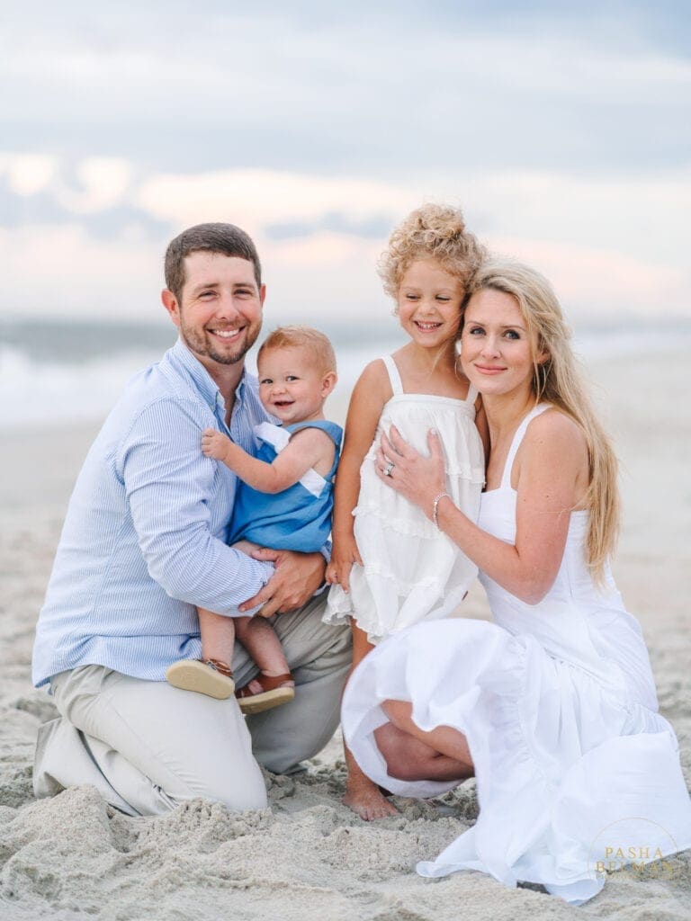 Blue and White Family Outfit Idea for Beach Photos | Pasha Belman