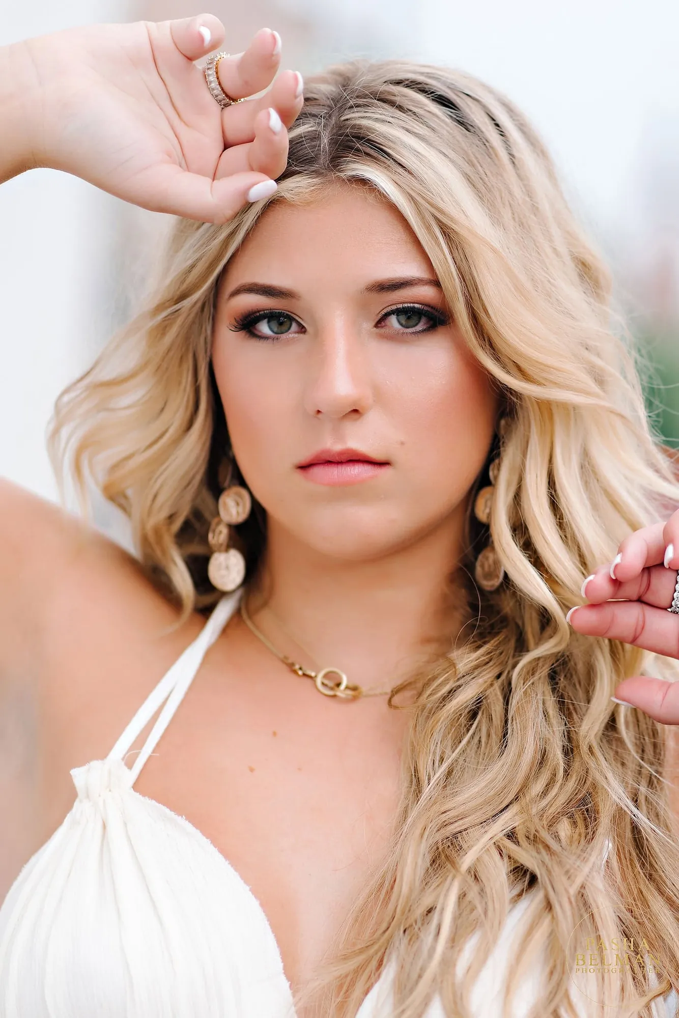 Historic Downtown Charleston Senior Session + Charleston Photo Locations
