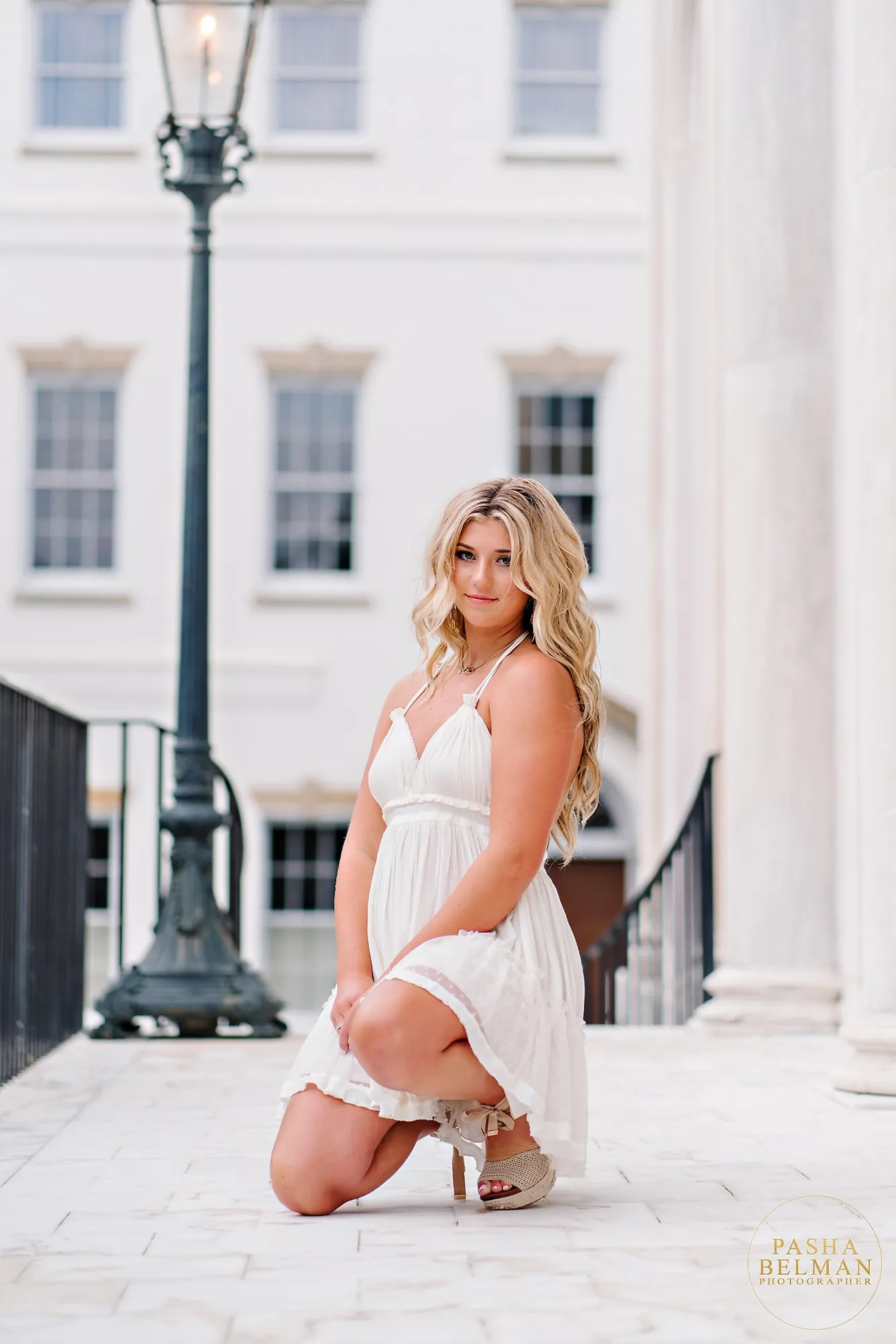 Historic Downtown Charleston Senior Session + Charleston Photo Locations