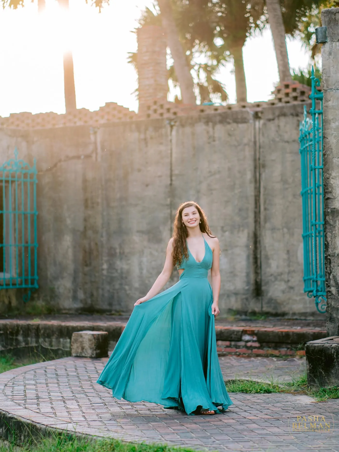 Independence High School Senior Pictures with Charlotte Senior Girl