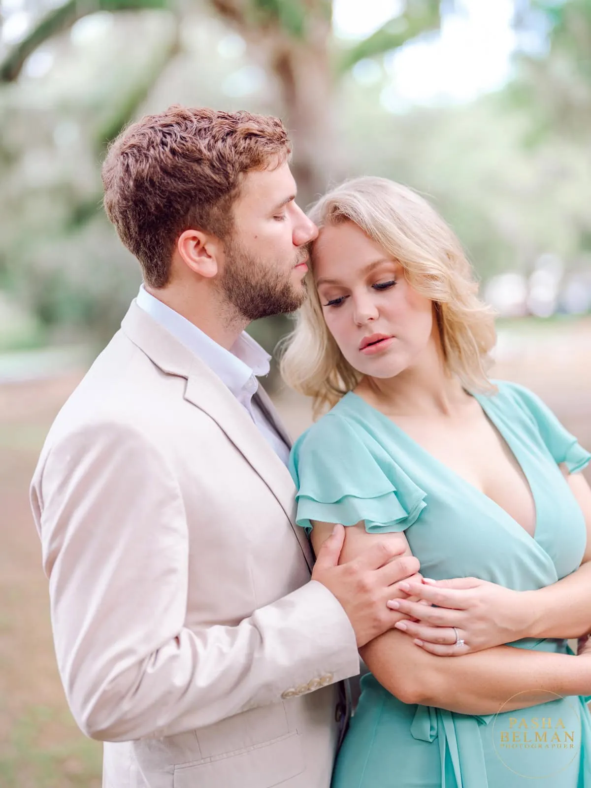 Classic Engagement Photo Ideas near Charleston, South Carolina 