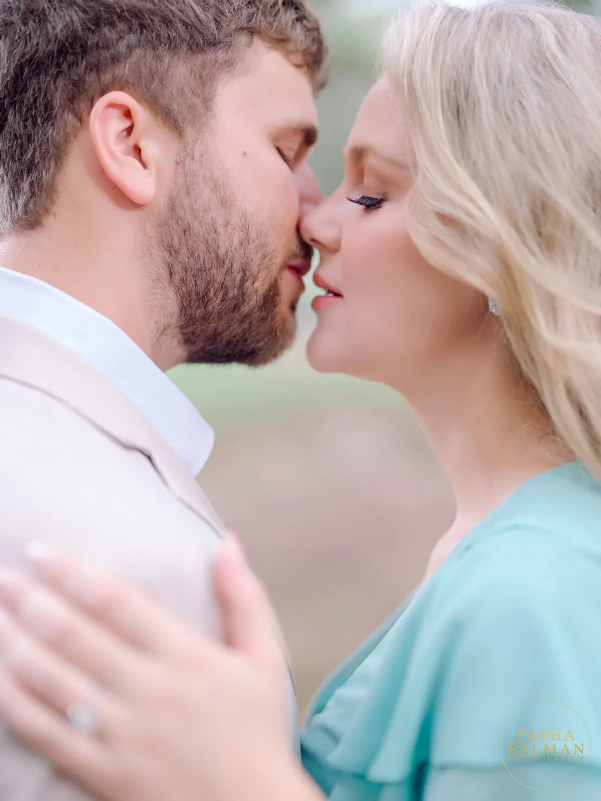 Classic Engagement Photo Ideas near Charleston, South Carolina 