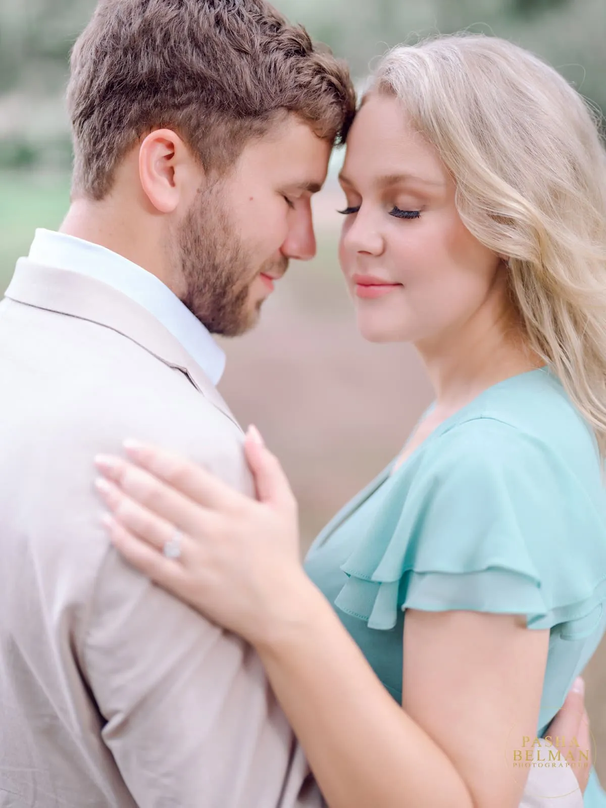 Classic Engagement Photo Ideas near Charleston, South Carolina 