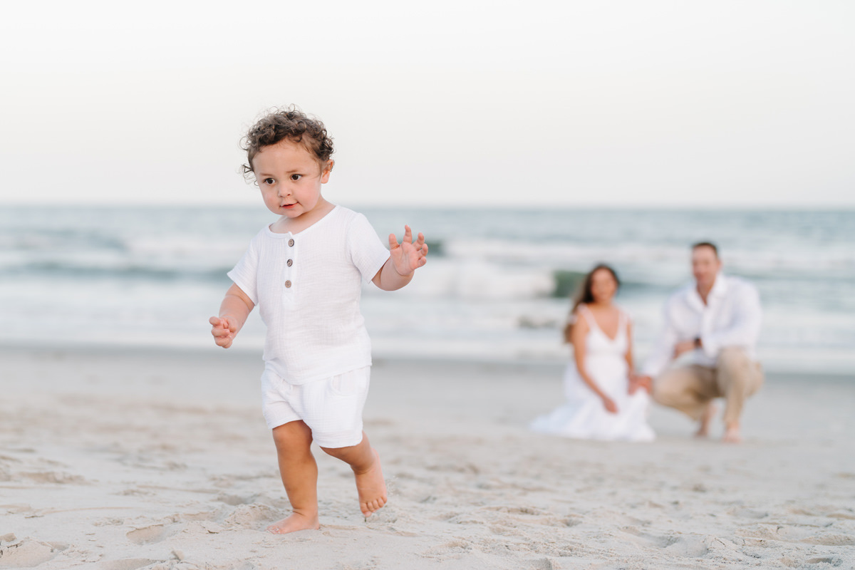 Family Pictures at the Beach by Myrtle Beach Photographers 