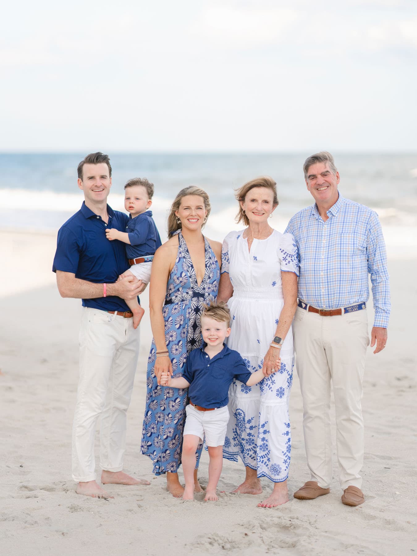 Large Family Photo Session in Litchfield Beach by Pasha Belman