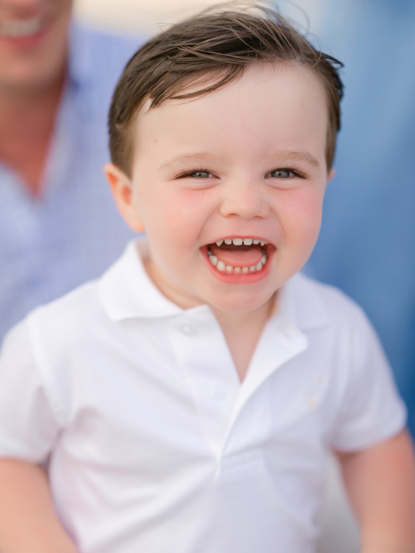 Large Family Photo Session in Litchfield Beach by Pasha Belman