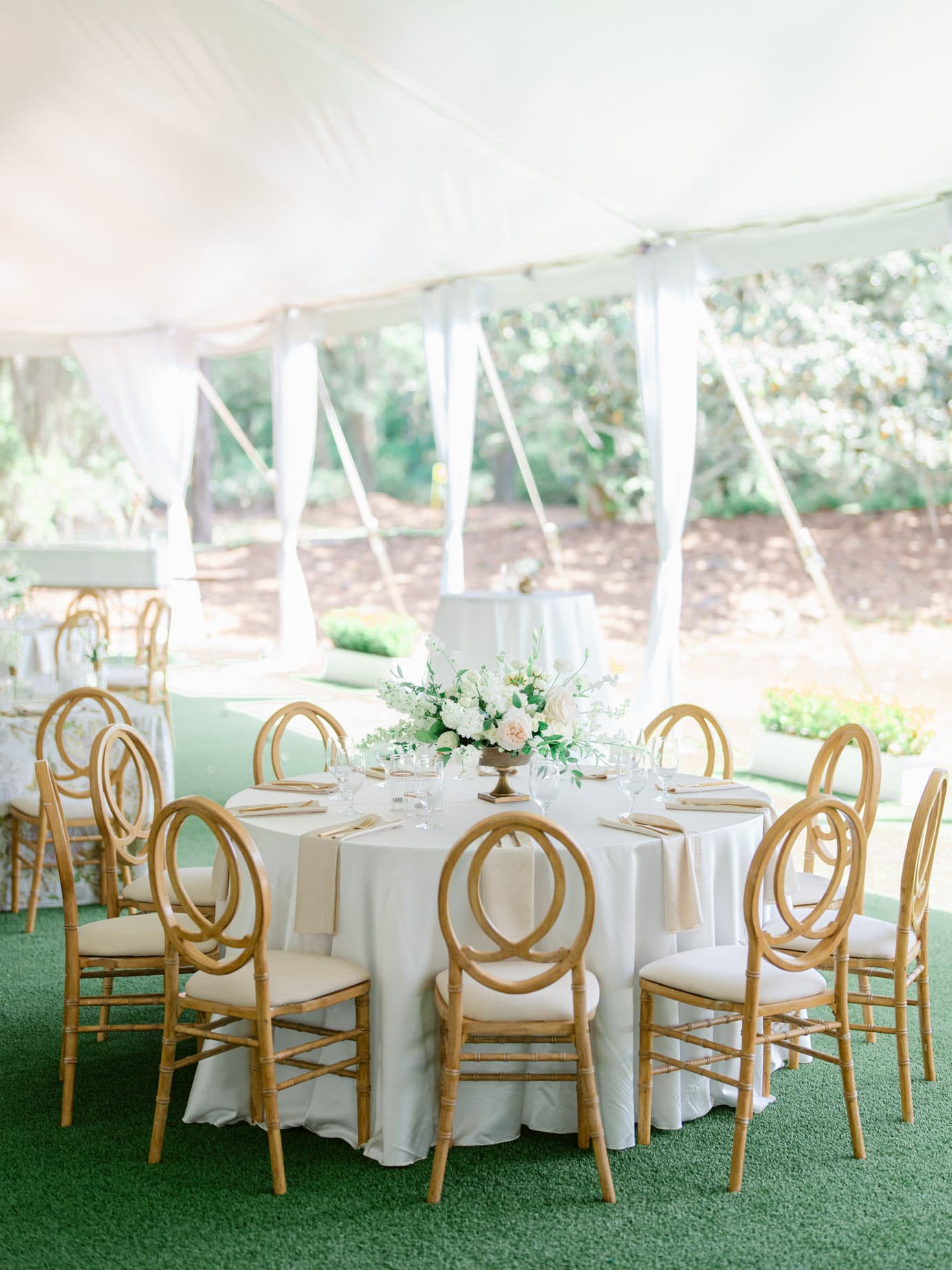 Spring Wedding Under the Oaks at Caledonia Golf and Fish Club