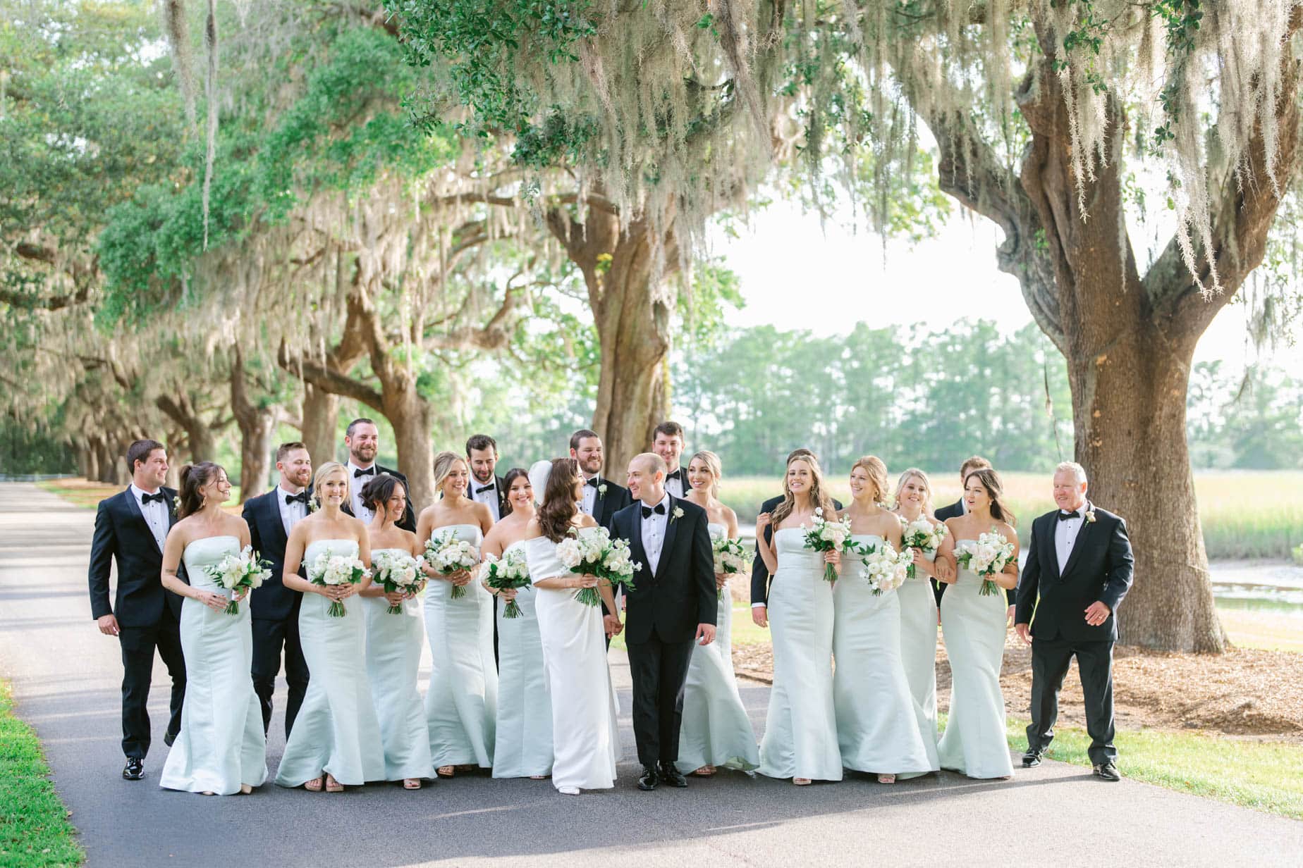 Spring Wedding Under the Oaks at Caledonia Golf and Fish Club