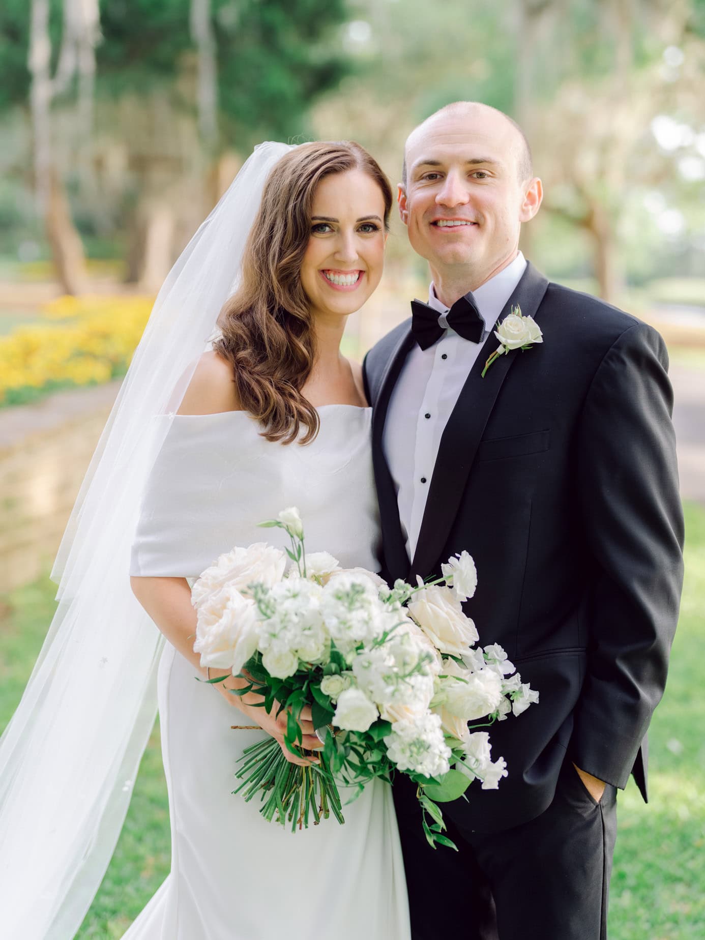 Spring Wedding Under the Oaks at Caledonia Golf and Fish Club