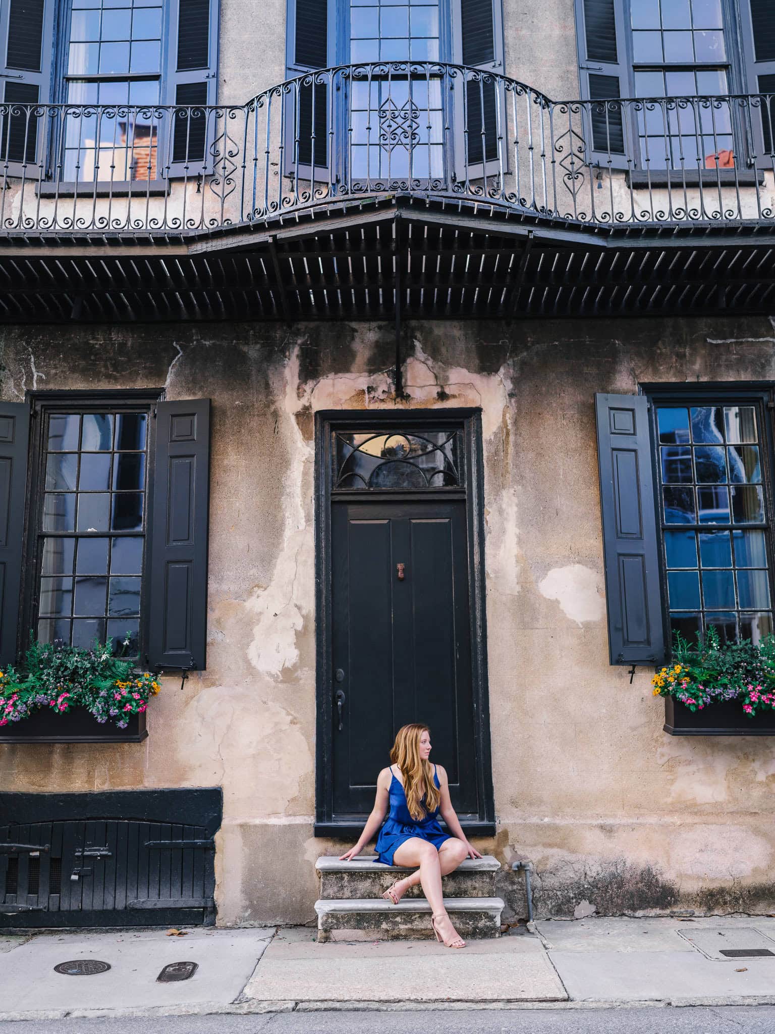 Charleston SC senior pictures at Rainbow Row